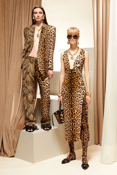 Look 4